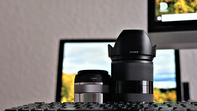 Lenses 4606047